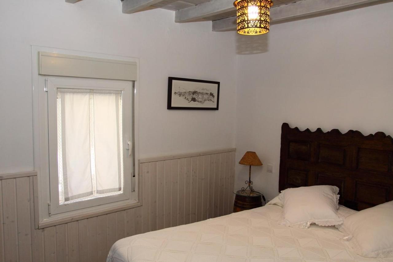 Nido Menas Villa Torrejón el Rubio Kültér fotó