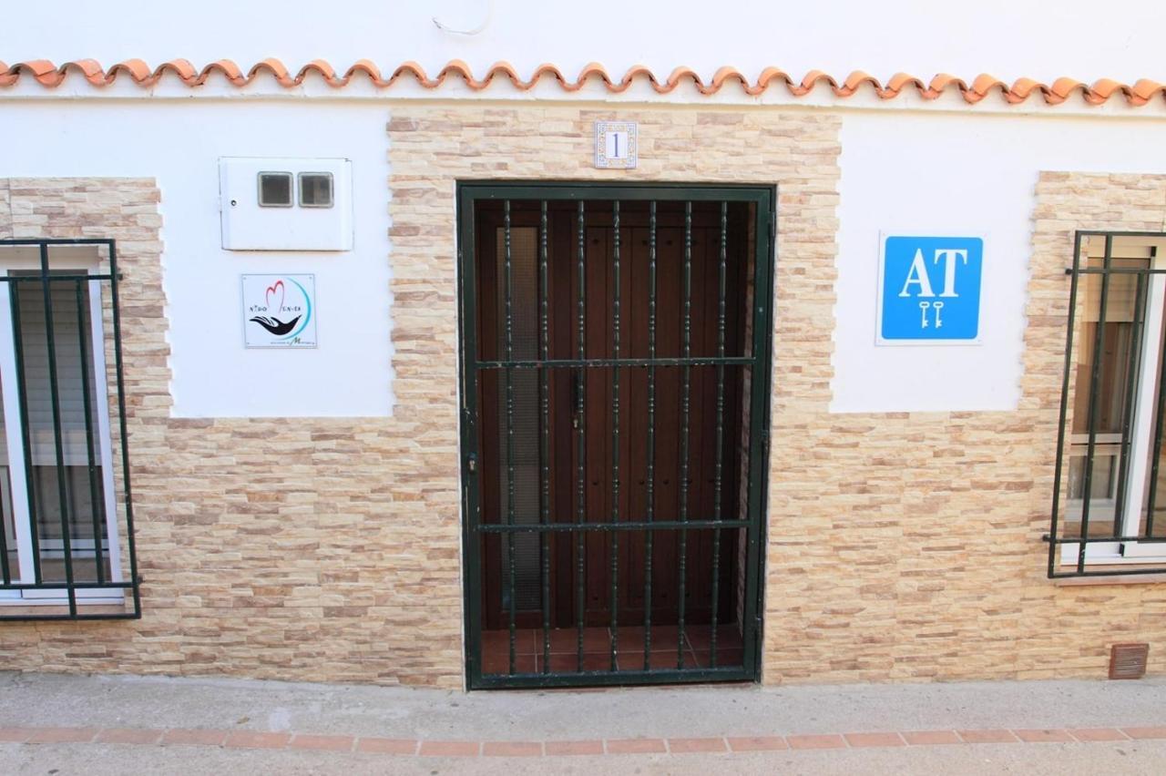 Nido Menas Villa Torrejón el Rubio Kültér fotó
